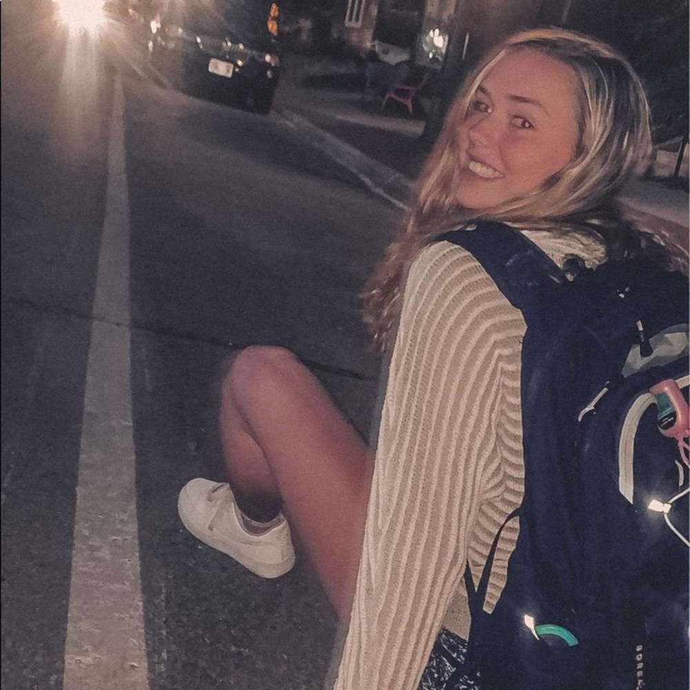 Meet your Posher, Courtney
